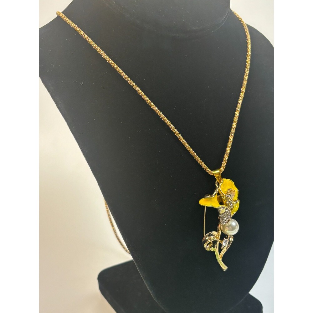 Betsey Johnson Lily Necklace Yellow Enamel Pearl Rhinestone - Picture 2 of 11